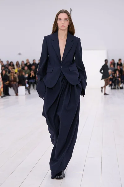 Look 52